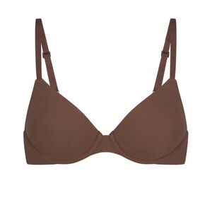 NWT SKIMS fits everybody t-shirt bra